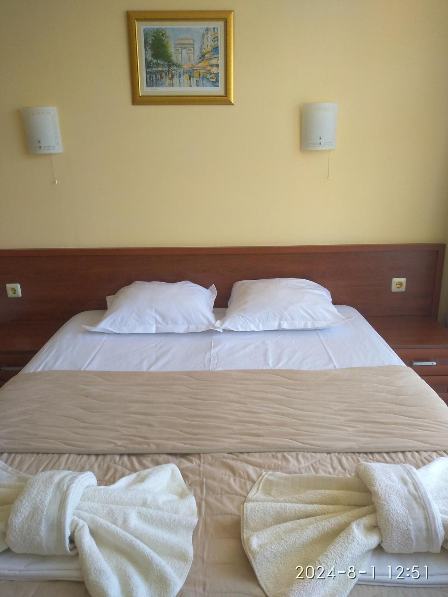 Apartment In Central Plaza Sunny Beach Buitenkant foto