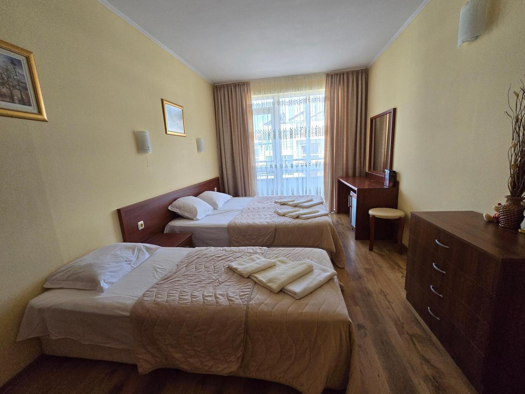 Apartment In Central Plaza Sunny Beach Buitenkant foto