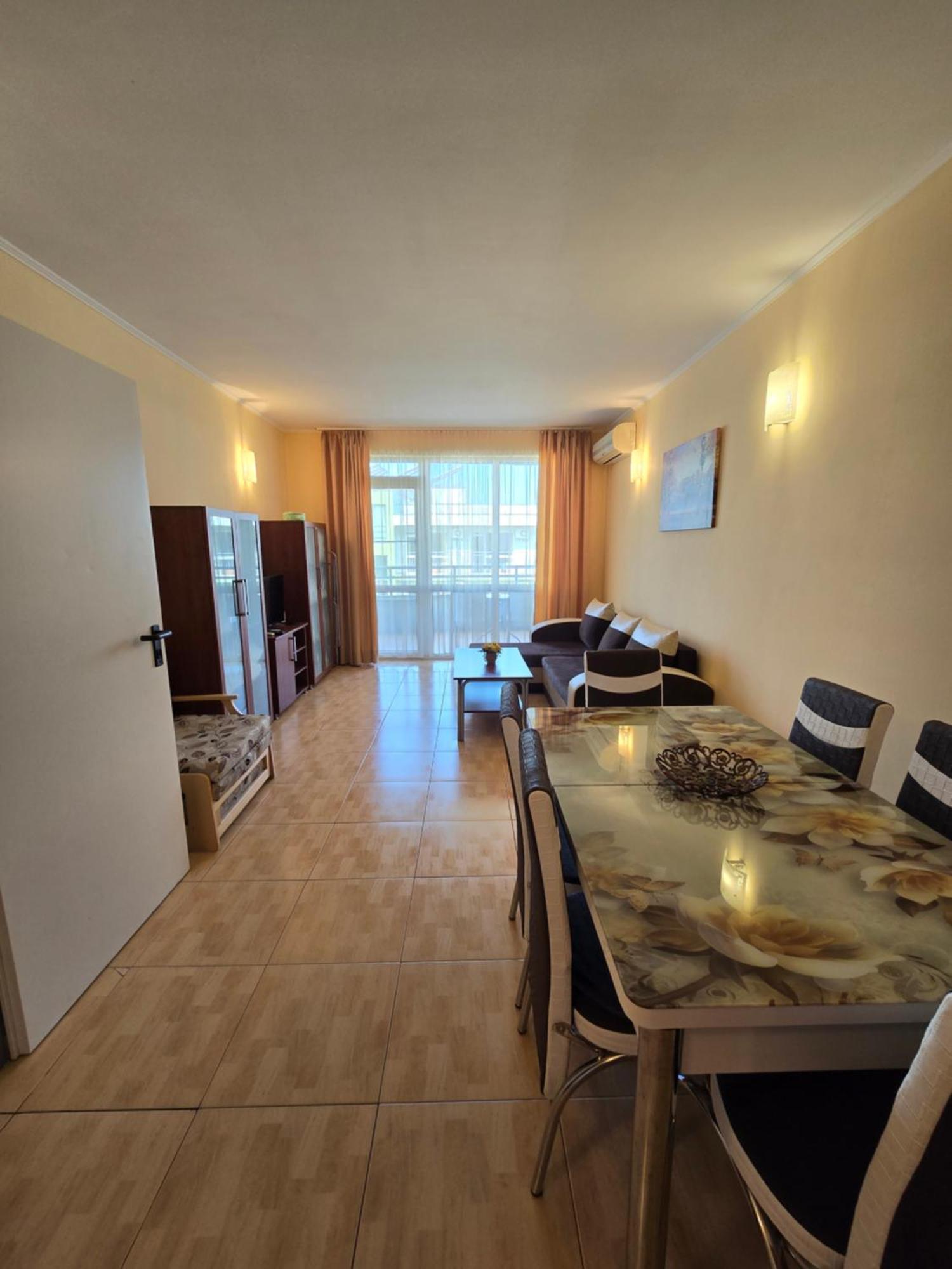 Apartment In Central Plaza Sunny Beach Buitenkant foto