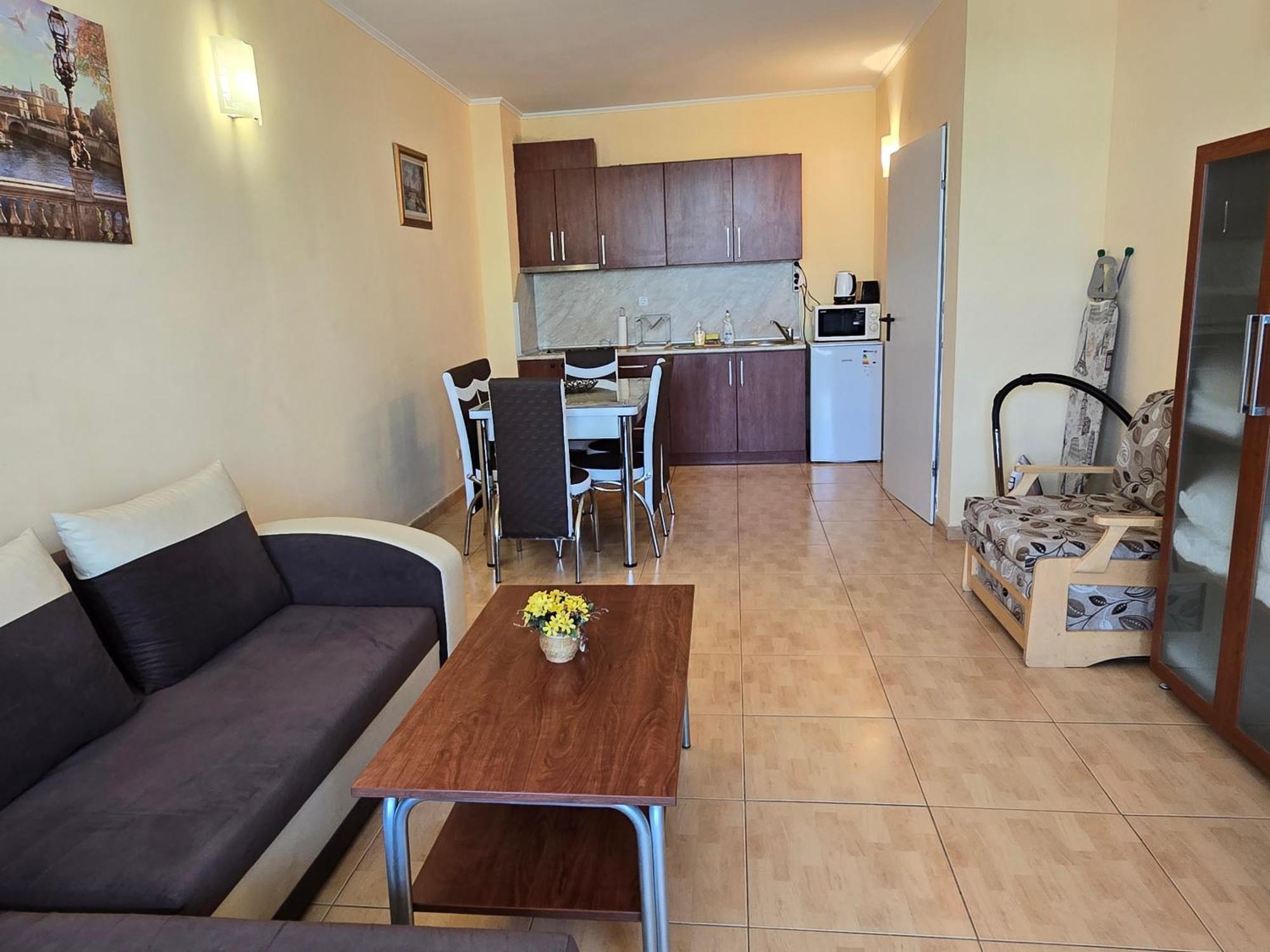 Apartment In Central Plaza Sunny Beach Buitenkant foto